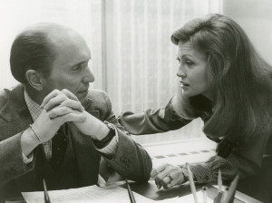 Diana Christensen (Faye Dunaway) tries to work her magic on Frank Hackett.