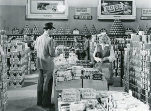 Illicit meetings take place at the supermarket.